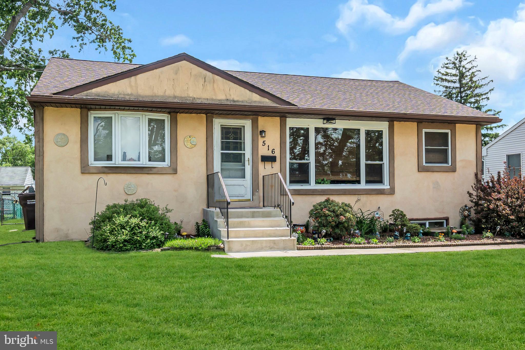 516 River Drive Riverside, NJ 08075 - Photo 4 of 82