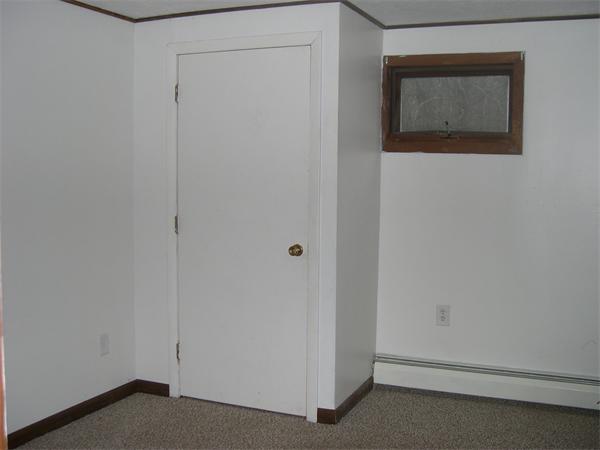 43 Park Road Charlton, MA 01507 - Photo 22 of 26 a view of an entryway