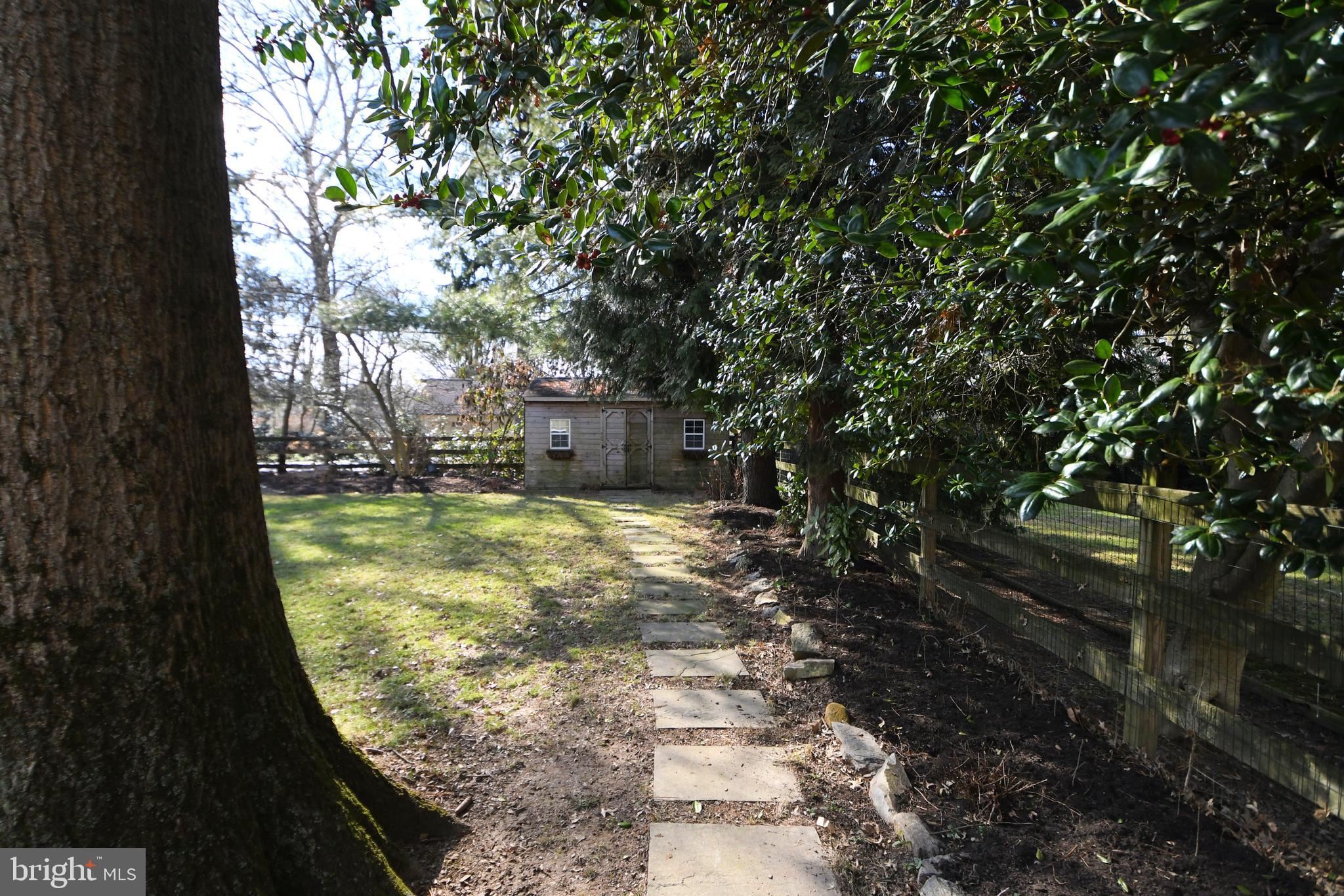 2002 Hilltop Road Flourtown, PA 19031 - Photo 53 of 64 Side walkway to back yard