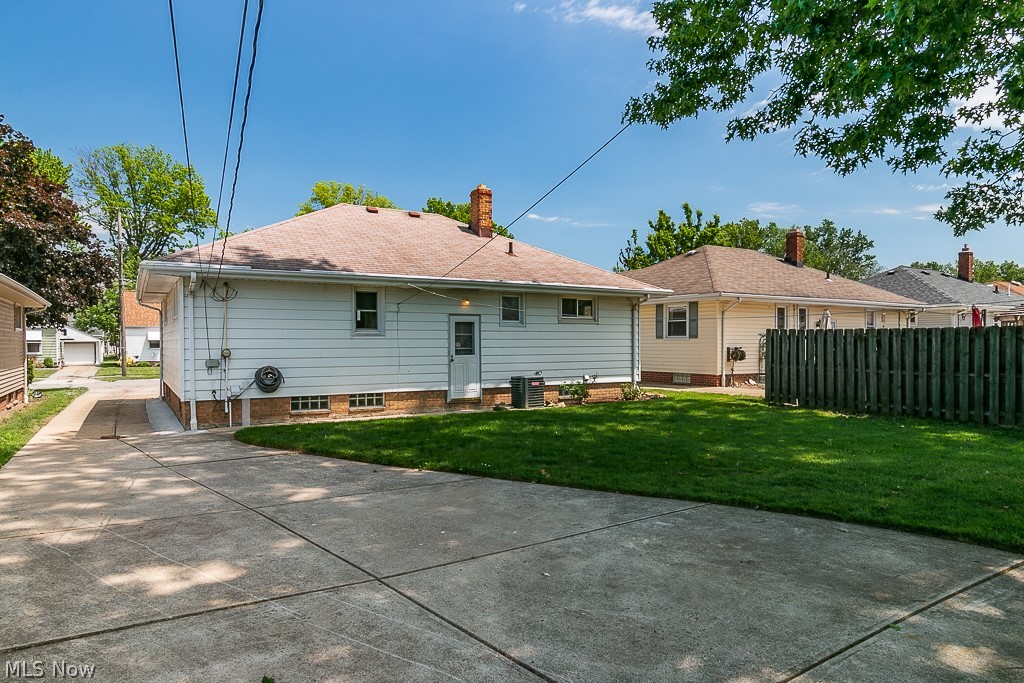 348 Clarmont Road Willowick, OH 44095 - Photo 25 of 31