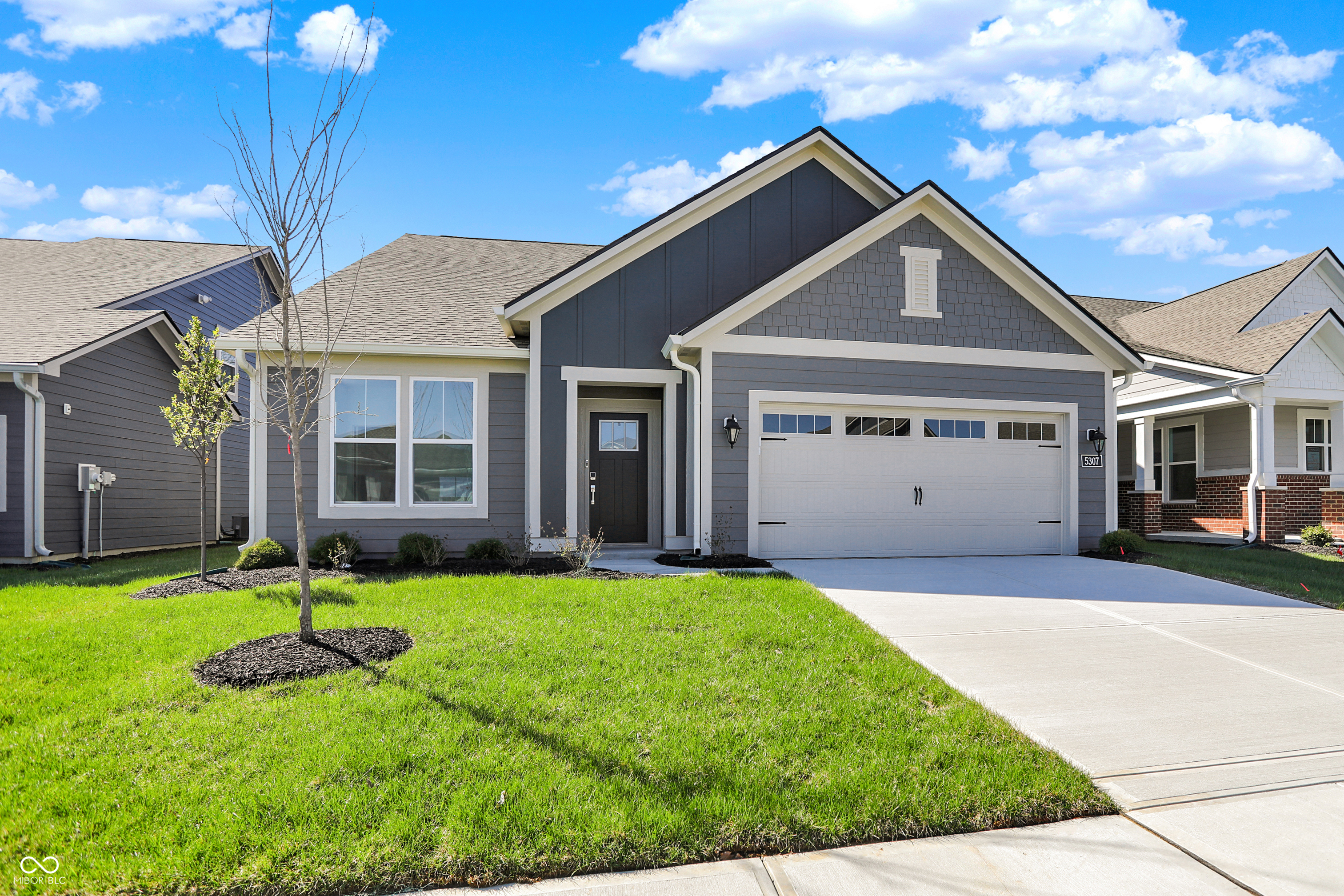 5307 Nettleton Way Avon, IN 46123 - Photo 2 of 21