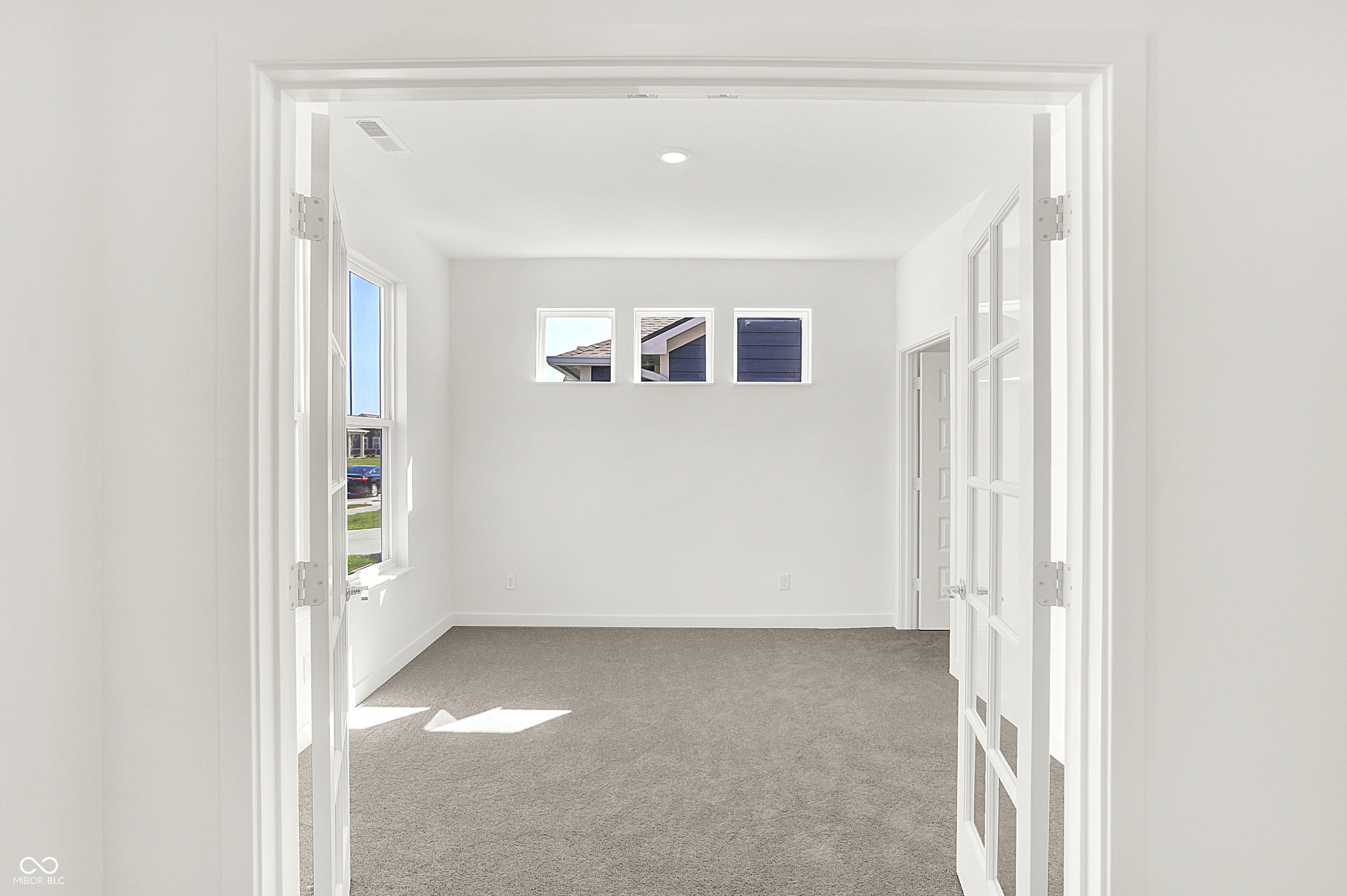 5307 Nettleton Way Avon, IN 46123 - Photo 7 of 21