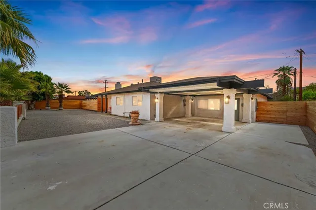 $3,900 | 4351 East Calle De Carlos, Palm Springs, CA 92264