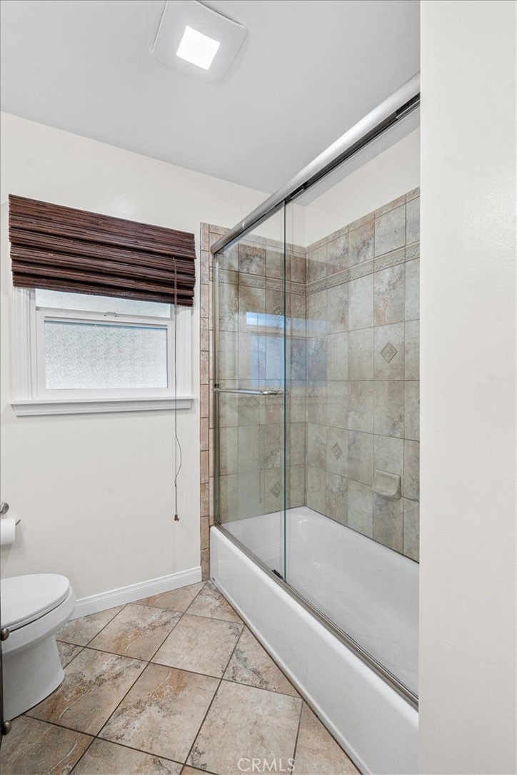 54 Ranchview Road Rolling Hills Estates, CA 90274 - Photo 28 of 60 a bathroom with a shower and a toilet