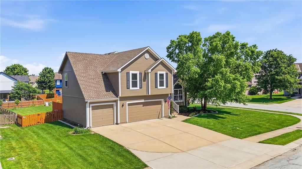 507 River Birch Road Raymore, MO 64083 - Photo 5 of 65