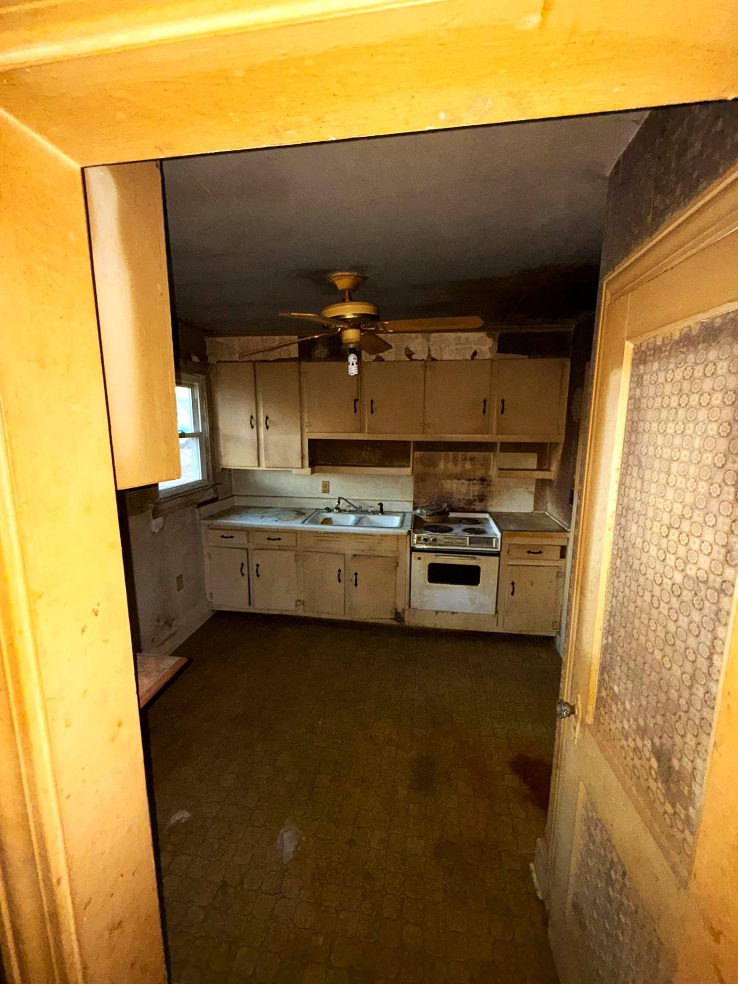 508 Tindal Road Greenville, SC 29617 - Photo 5 of 19