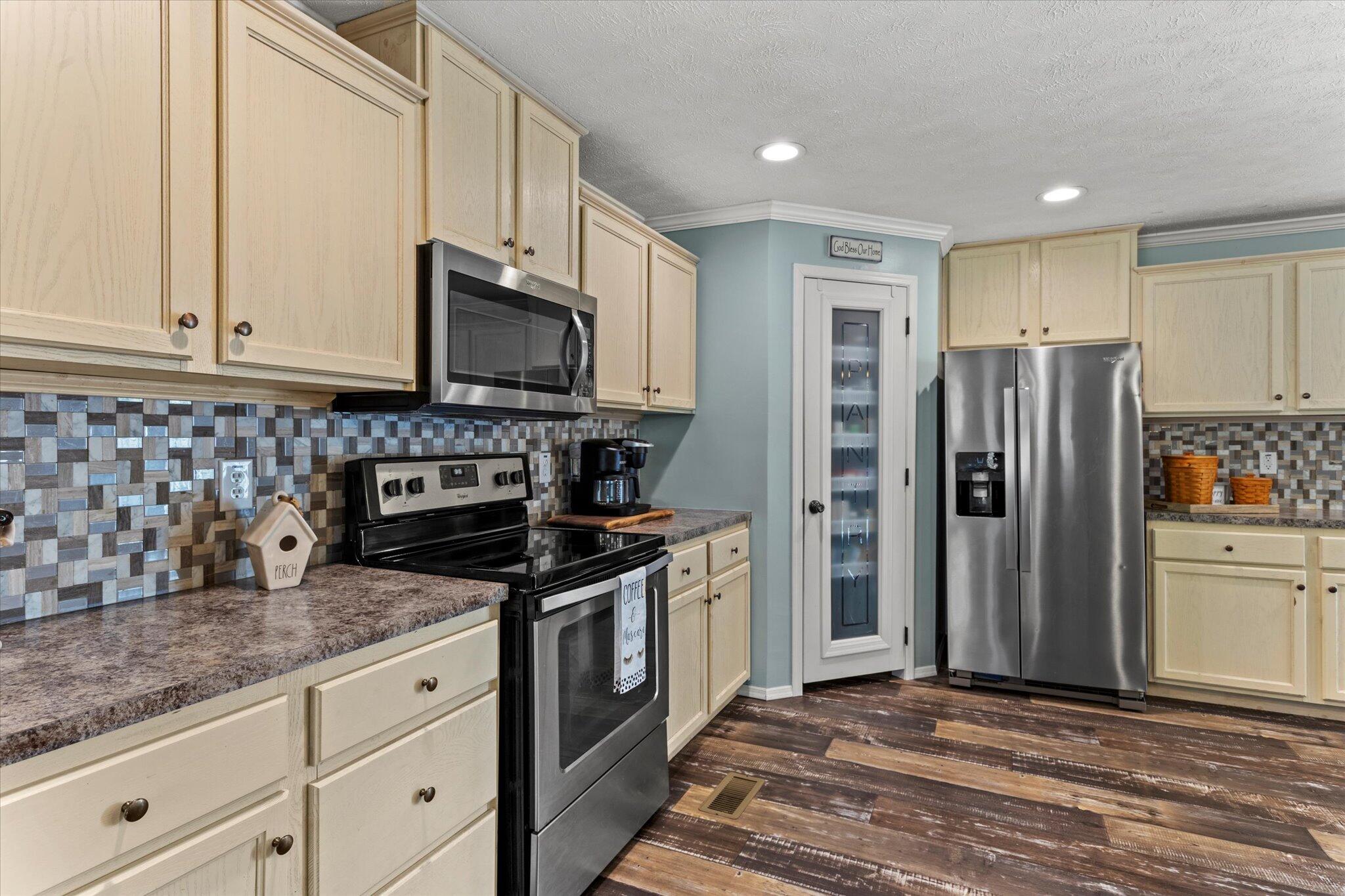 3265 North Bend Road Stanton, KY 40380 - Photo 7 of 47 13-2G6A2400