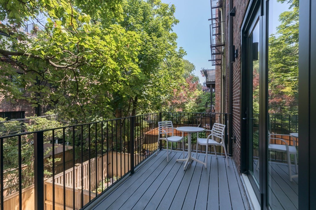 39 Appleton Street Boston, MA 02116 - Photo 11 of 38