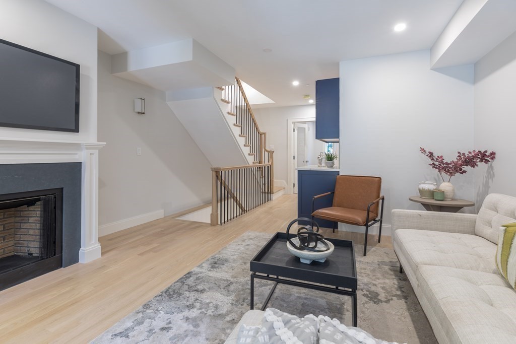 39 Appleton Street Boston, MA 02116 - Photo 14 of 38