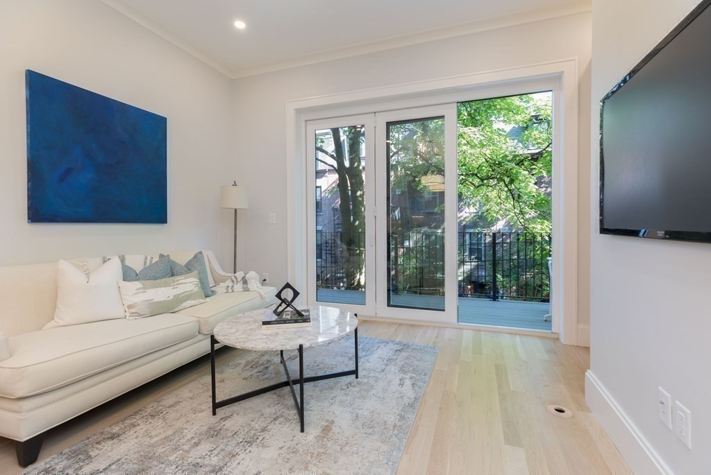 39 Appleton Street Boston, MA 02116 - Photo 2 of 38