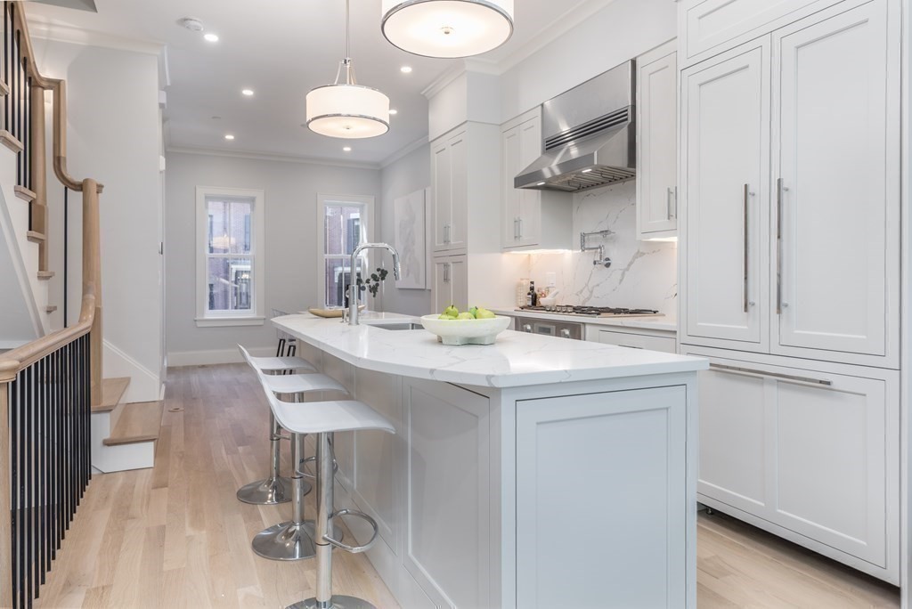 39 Appleton Street Boston, MA 02116 - Photo 6 of 38