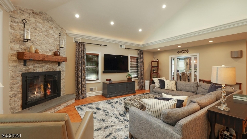 244 Pembrook Road Mountainside, NJ 07092 - Photo 16 of 50