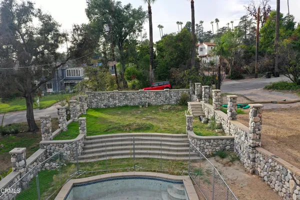 $1,350,000 | 1808 East Altadena Drive, Altadena, CA 91001