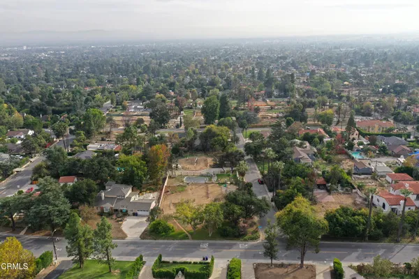 an aerial view of multiple house