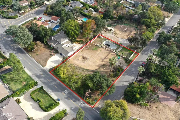 $1,350,000 | 1808 East Altadena Drive, Altadena, CA 91001