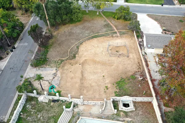 an aerial view of a backyard