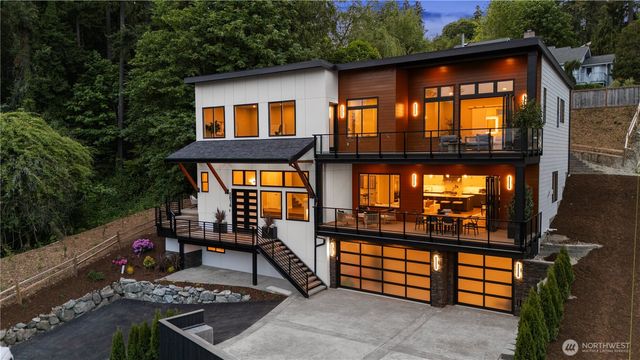 $3,495,000 | 8814 Northeast Juanita Drive, Kirkland, WA 98034