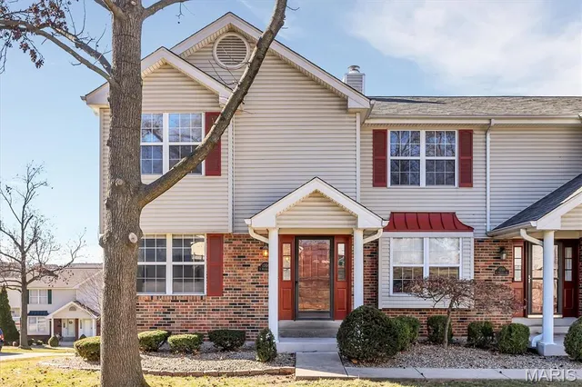 $250,000 | 1706 North Wisteria Drive, St. Charles, MO 63303