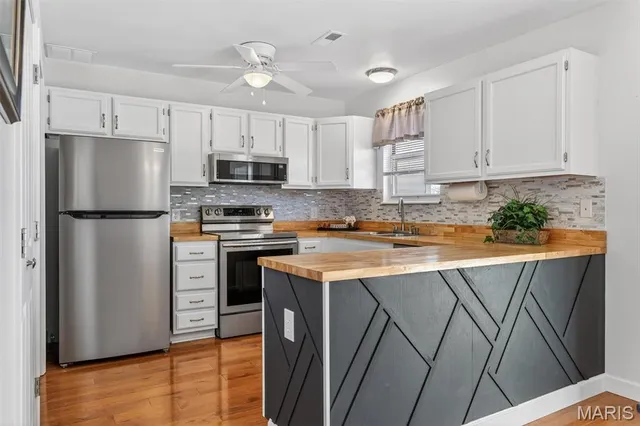 $244,000 | 1706 North Wisteria Drive, St. Charles, MO 63303