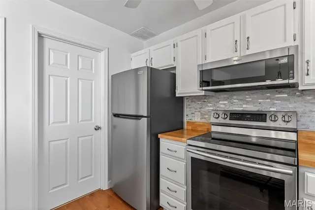 $244,000 | 1706 North Wisteria Drive, St. Charles, MO 63303