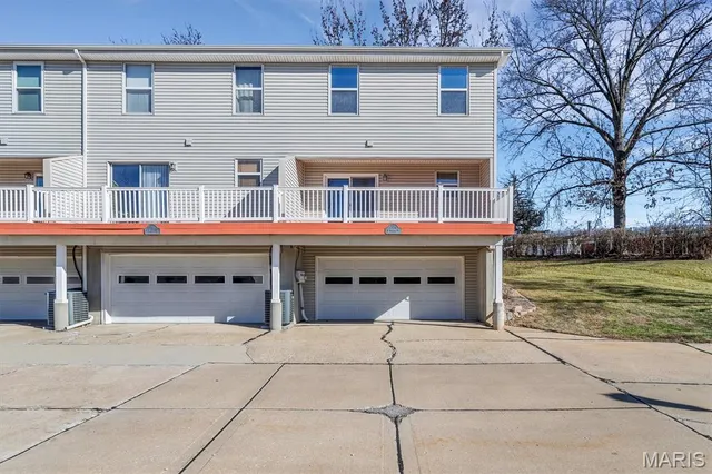 $244,000 | 1706 North Wisteria Drive, St. Charles, MO 63303