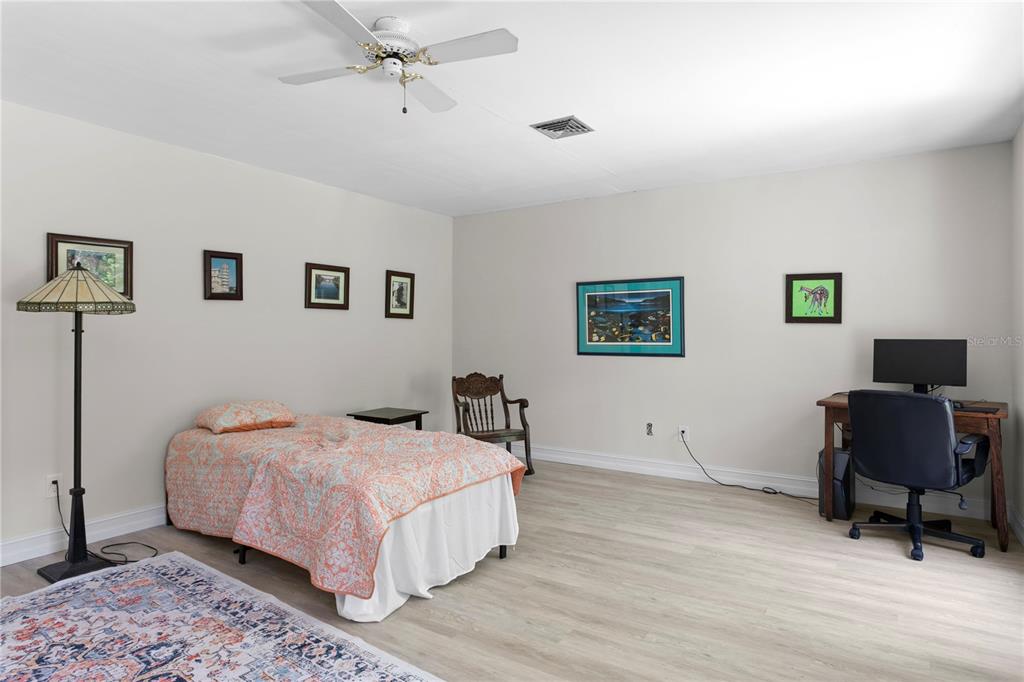 716 Hickory Drive Dunedin, FL 34698 - Photo 21 of 59