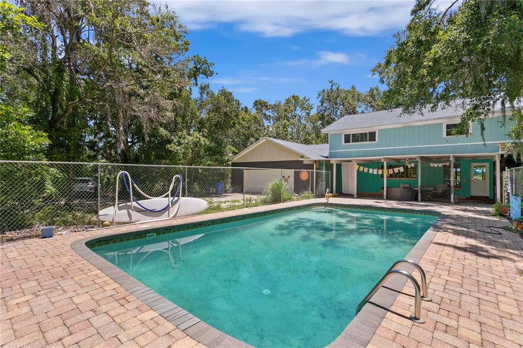 716 Hickory Drive Dunedin, FL 34698 - Photo 36 of 59