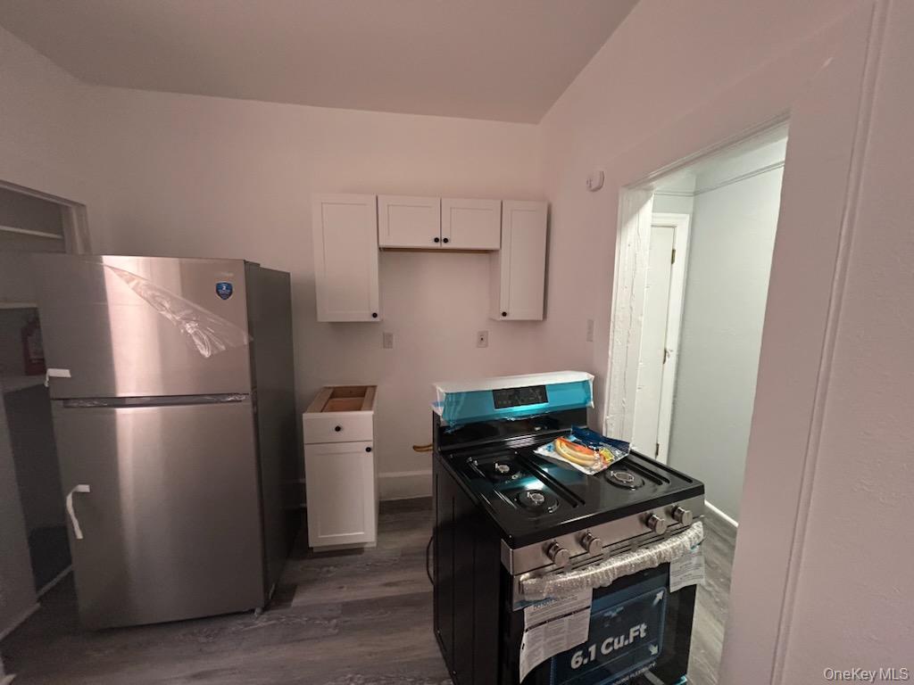 60 Carroll Street, Unit B1 Poughkeepsie, NY 12601 - Photo 3 of 15