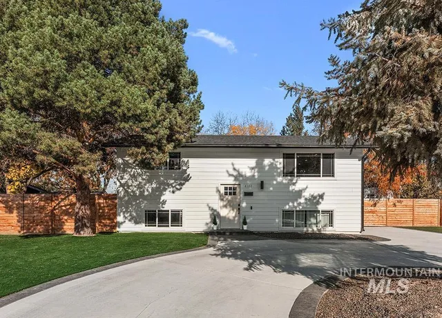 $595,500 | 4302 Meriwether Drive, Boise, ID 83705