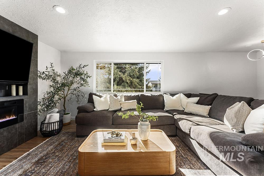 4302 Meriwether Drive Boise, ID 83705 - Photo 9 of 24