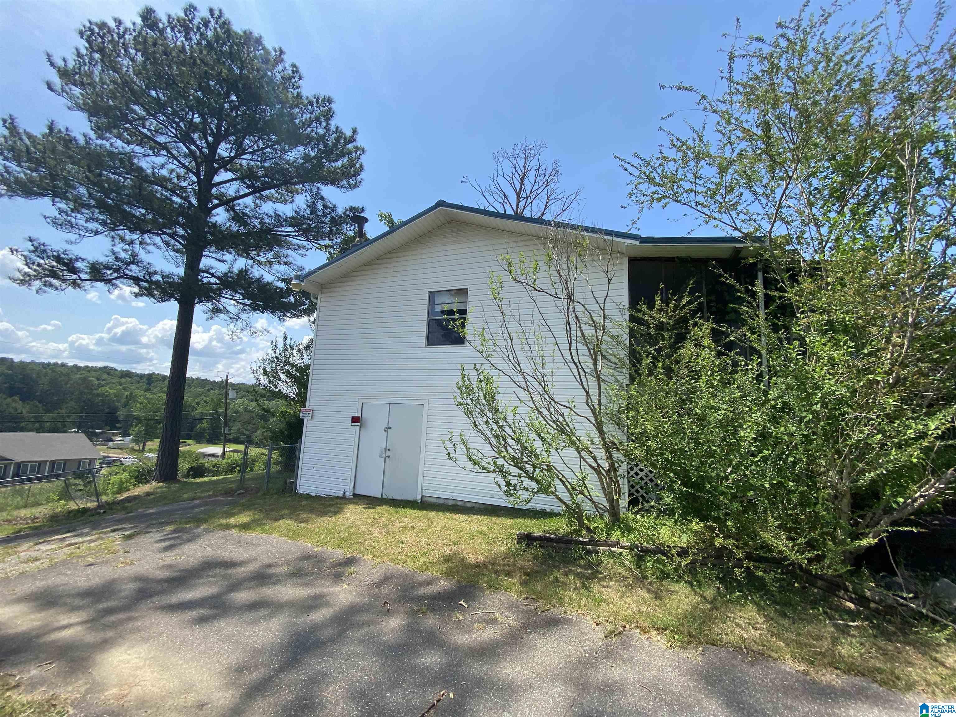 1958 Glennwood Road Morris, AL 35116 - Photo 8 of 34