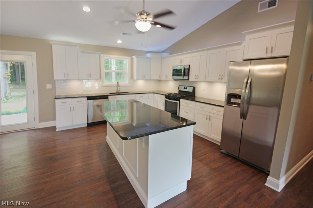 1270 North County Line Road Geneva, OH 44041 - Photo 7 of 23