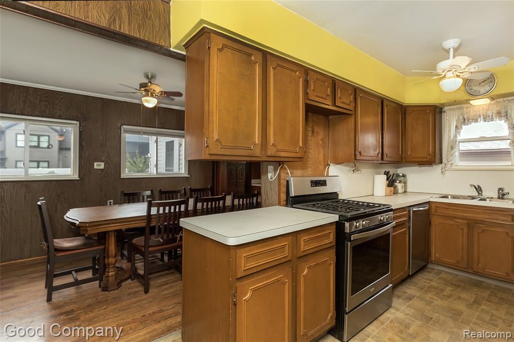 4105 Durham Road Royal Oak, MI 48073 - Photo 8 of 36 Gallery Image 8