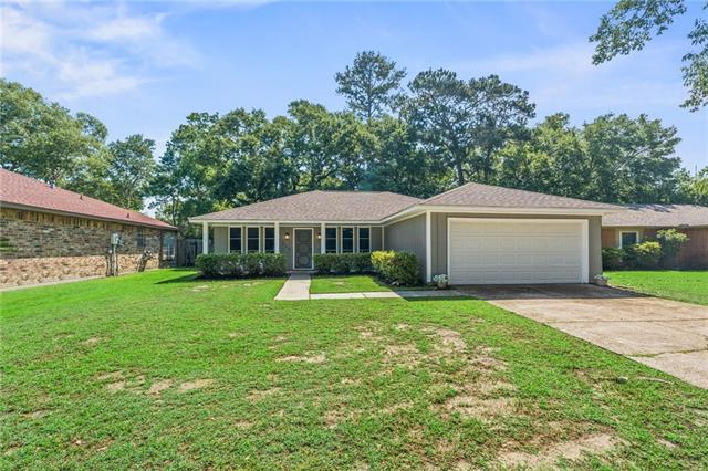 380 Ridgewood Drive Mandeville, LA 70471 - Photo 2 of 19