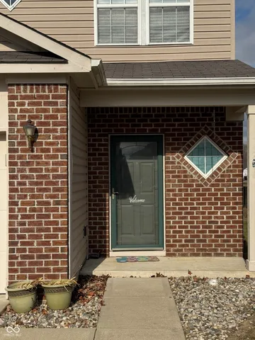 $259,000 | 2406 Meadow Bend Drive, Columbus, IN 47201