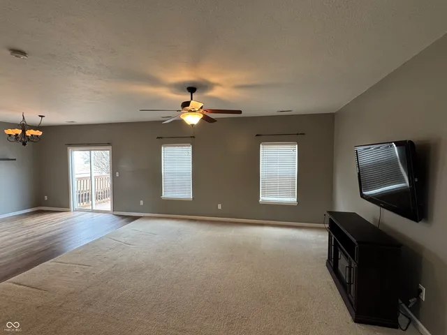 $259,000 | 2406 Meadow Bend Drive, Columbus, IN 47201