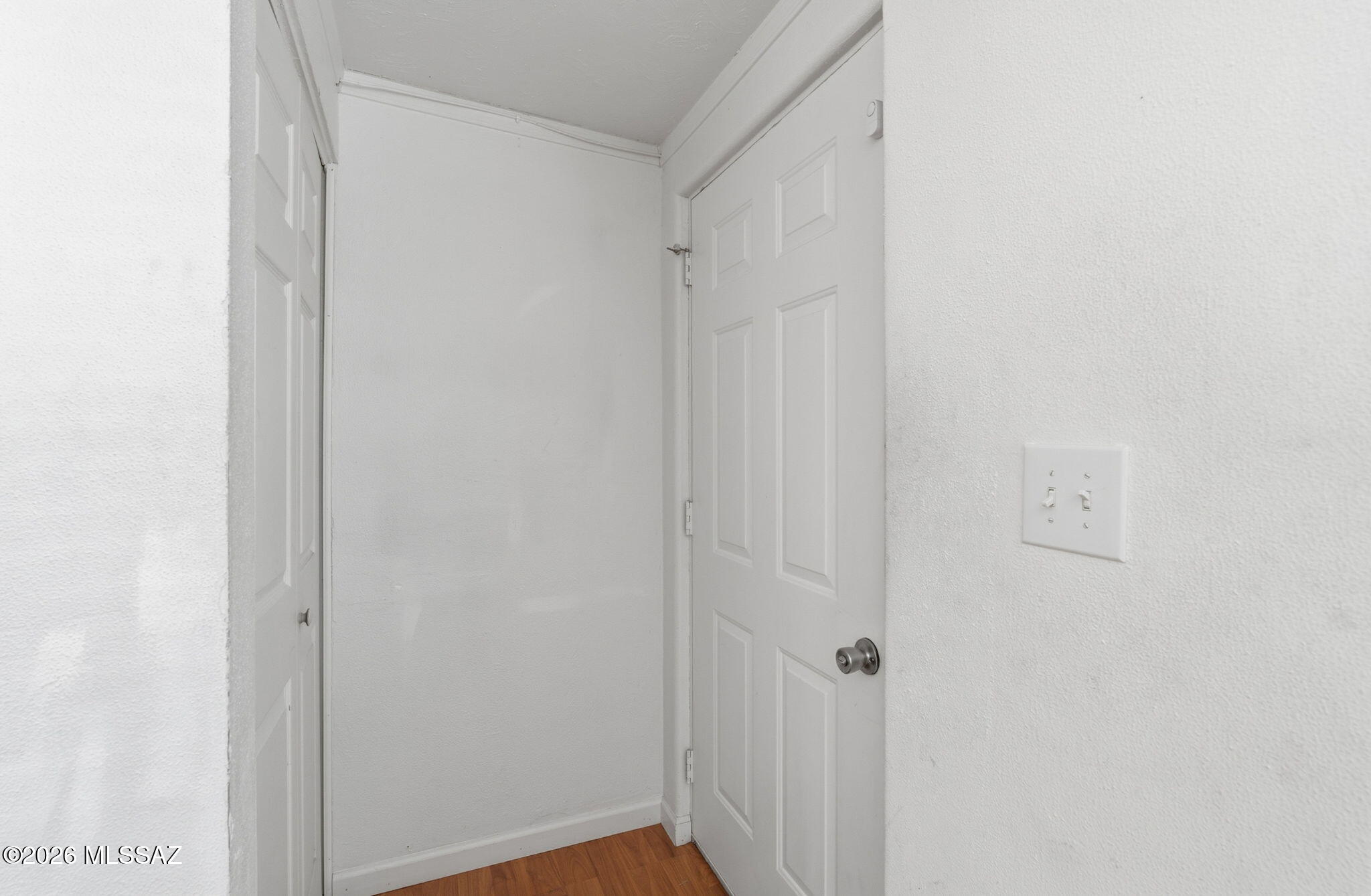 1453 West Roger Road Tucson, AZ 85705 - Photo 6 of 36 ENTRANCE