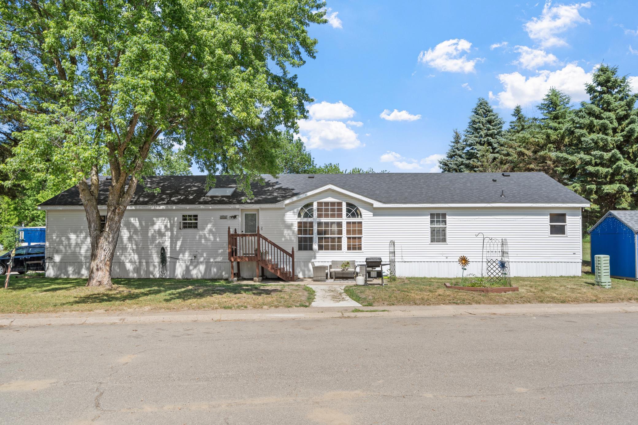 93 Riverside Terrace Drive Watertown, MN 55388 - Photo 5 of 39