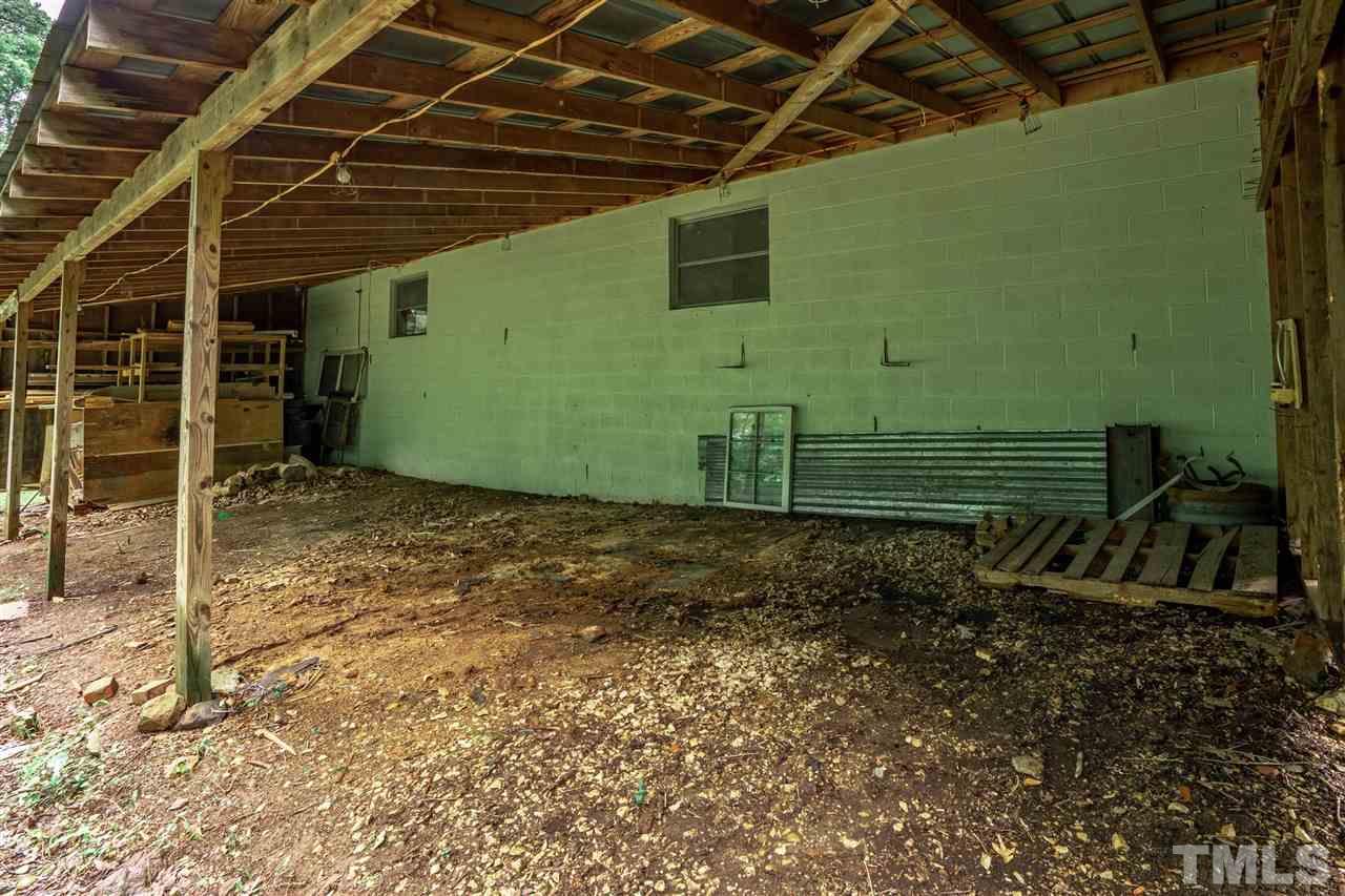 4806 Riverside Drive Durham, NC 27704 - Photo 27 of 30 Rear side of detached garage