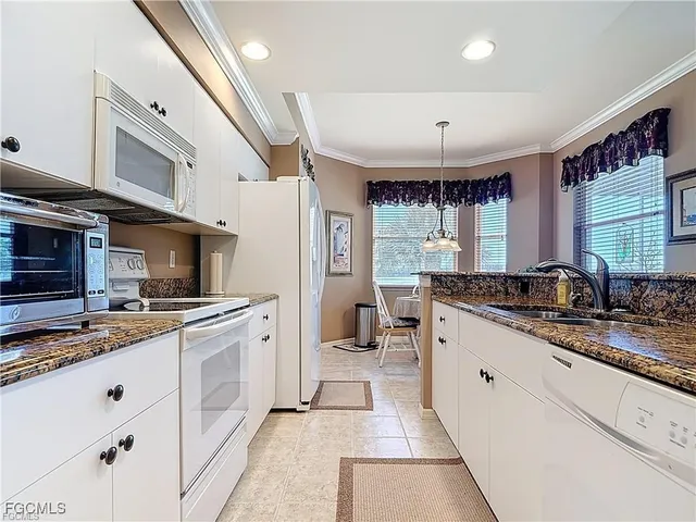 $292,000 | 8096 Queen Palm Lane, Unit 227, Fort Myers, FL 33966