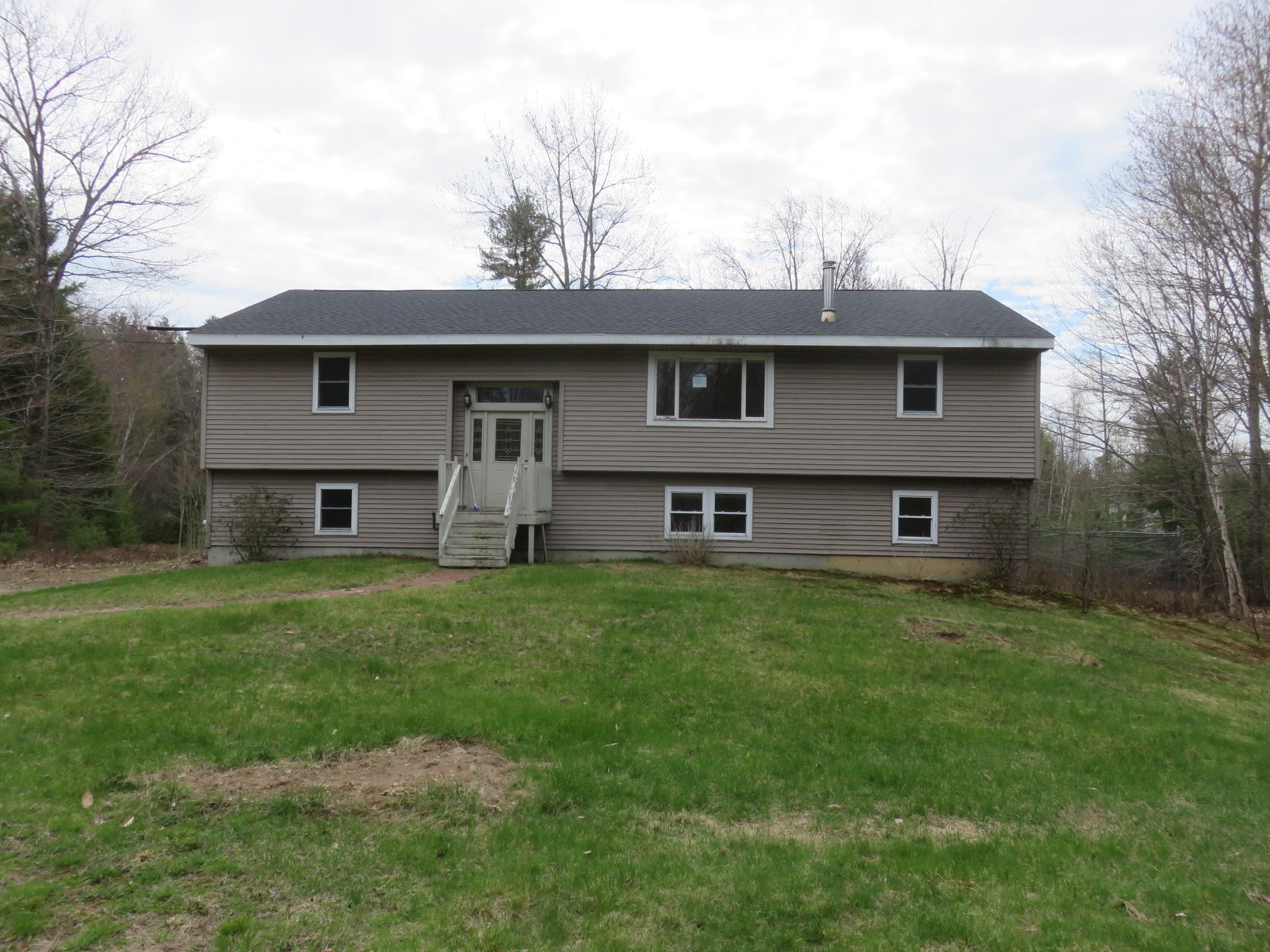 139 Chicopee Road Buxton, ME 04093 - Photo 2 of 20 IMG_5591