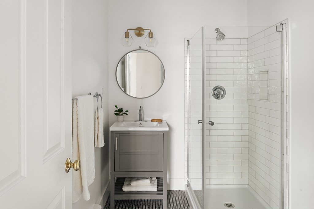 52 Porter Road, Unit 52 Cambridge, MA 02140 - Photo 12 of 21 Gallery Image 12
