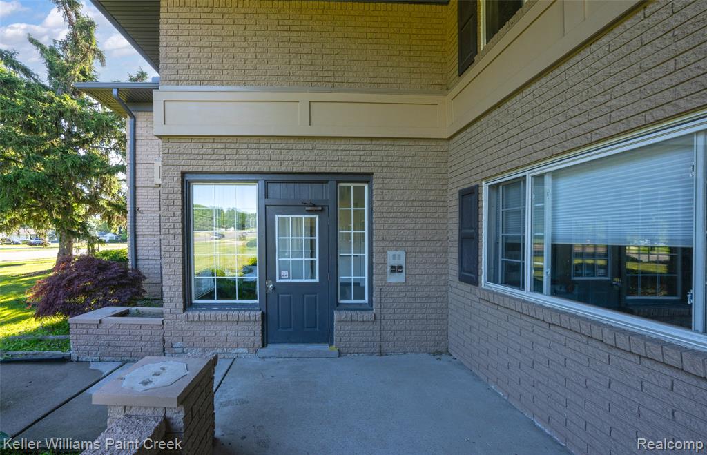 2309 Walton Boulevard, Unit 36 Rochester Hills, MI 48309 - Photo 3 of 24