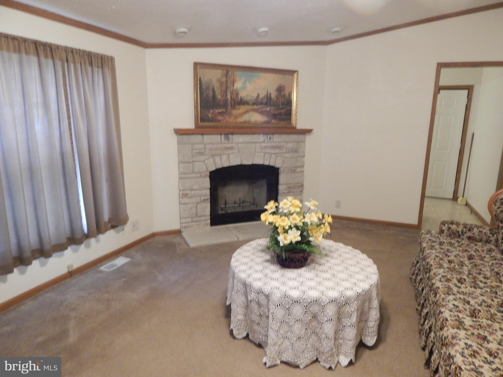 677 Cassel Road Manchester, PA 17345 - Photo 4 of 22 Gallery Image 4