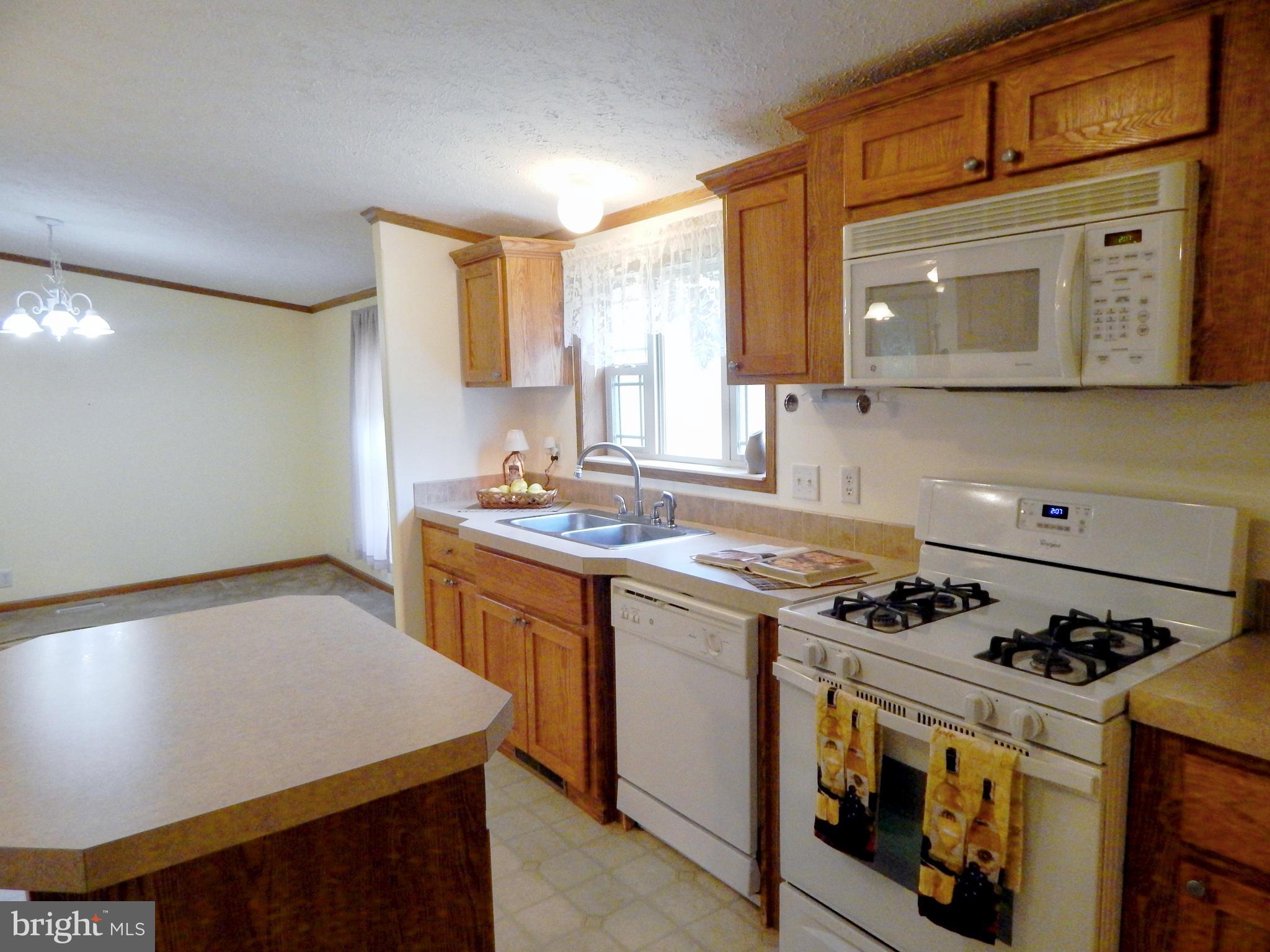 677 Cassel Road Manchester, PA 17345 - Photo 9 of 22 Gallery Image 9