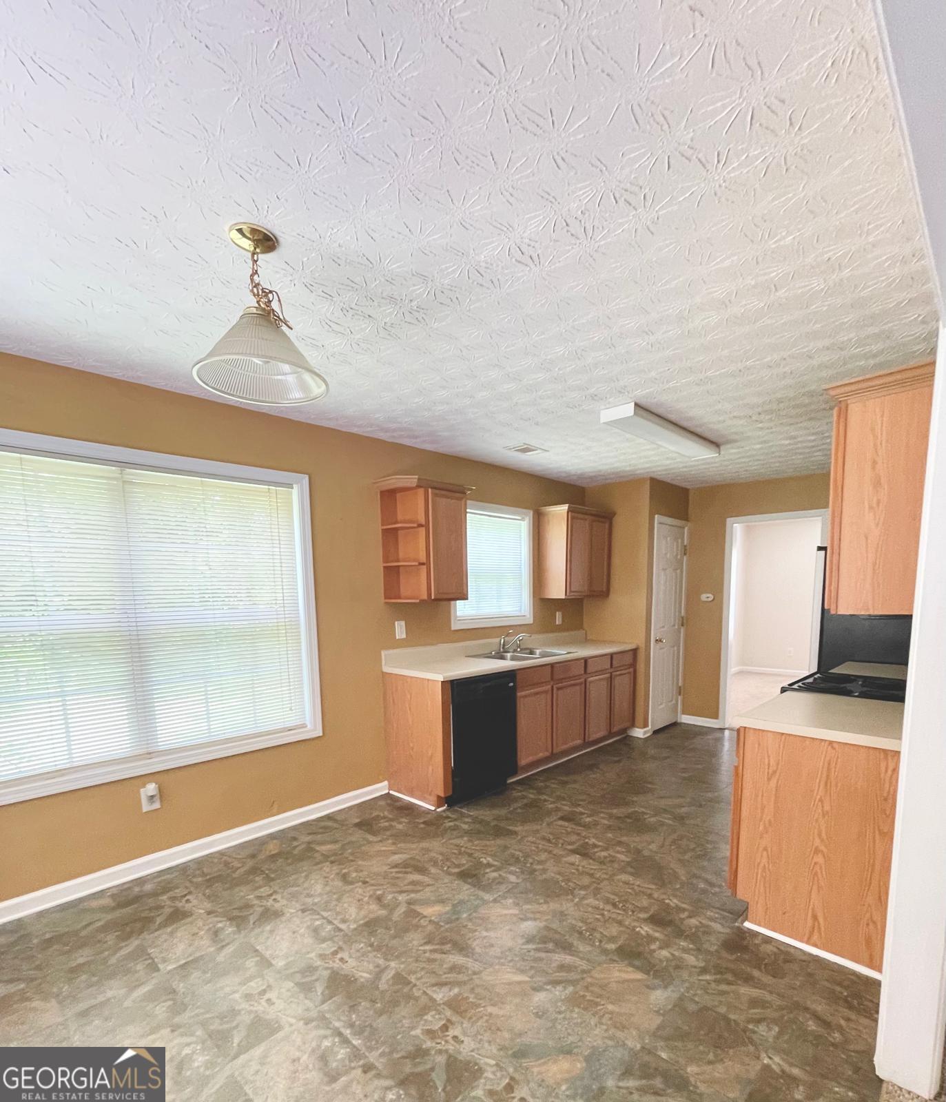 127 Mabry Road Jackson, GA 30233 - Photo 6 of 15