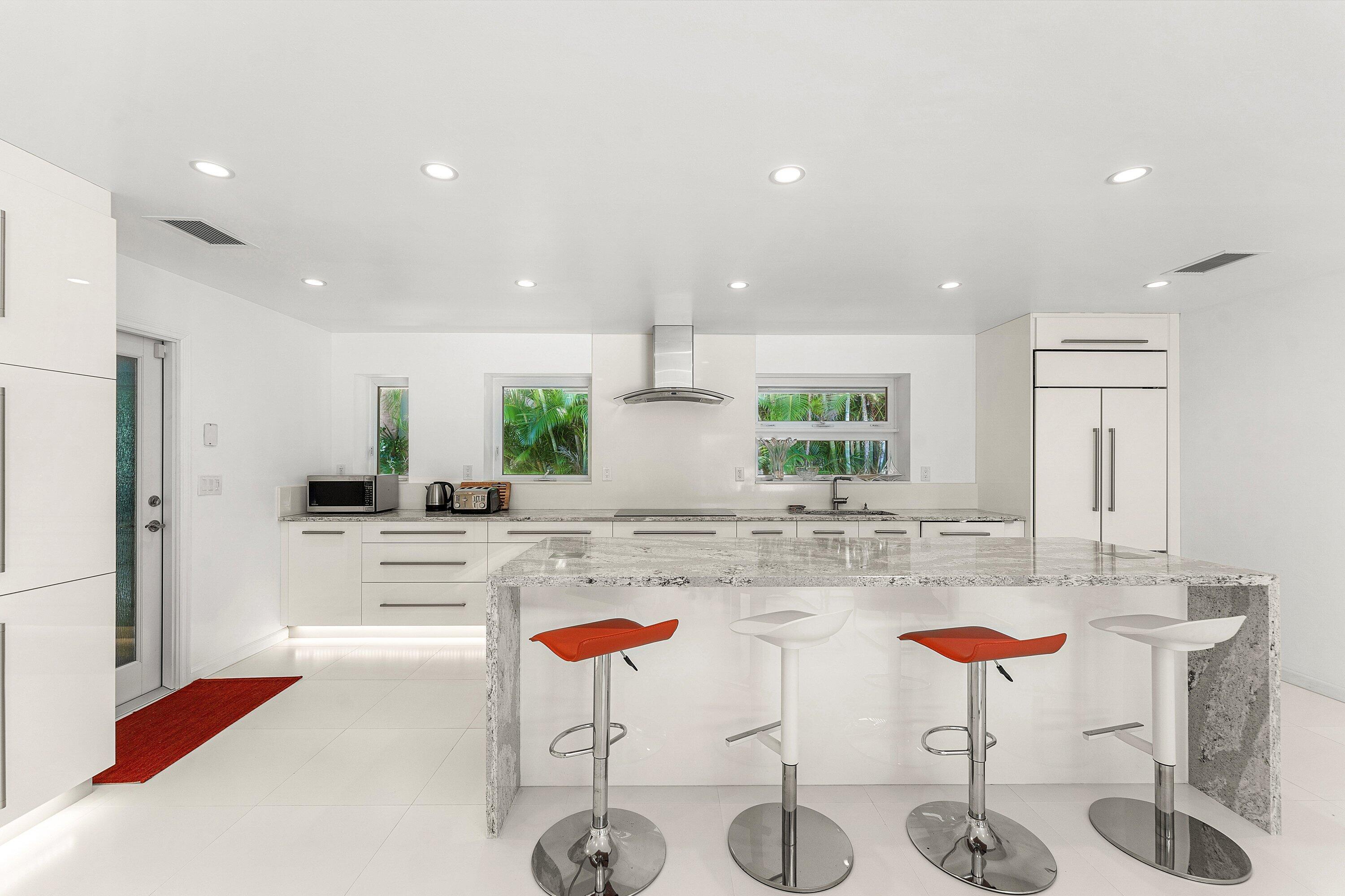1350 Spanish River Road Boca Raton, FL 33432 - Photo 14 of 58 014-1350SpanishRiverRoad-BocaRaton-FL-33