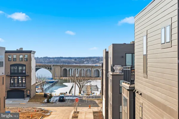 $4,490 | 100 Glass Lane, Baltimore, MD 21230