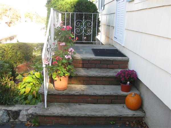 36 Shirley Road Lynn, MA 01904 - Photo 19 of 21 Gallery Image 19