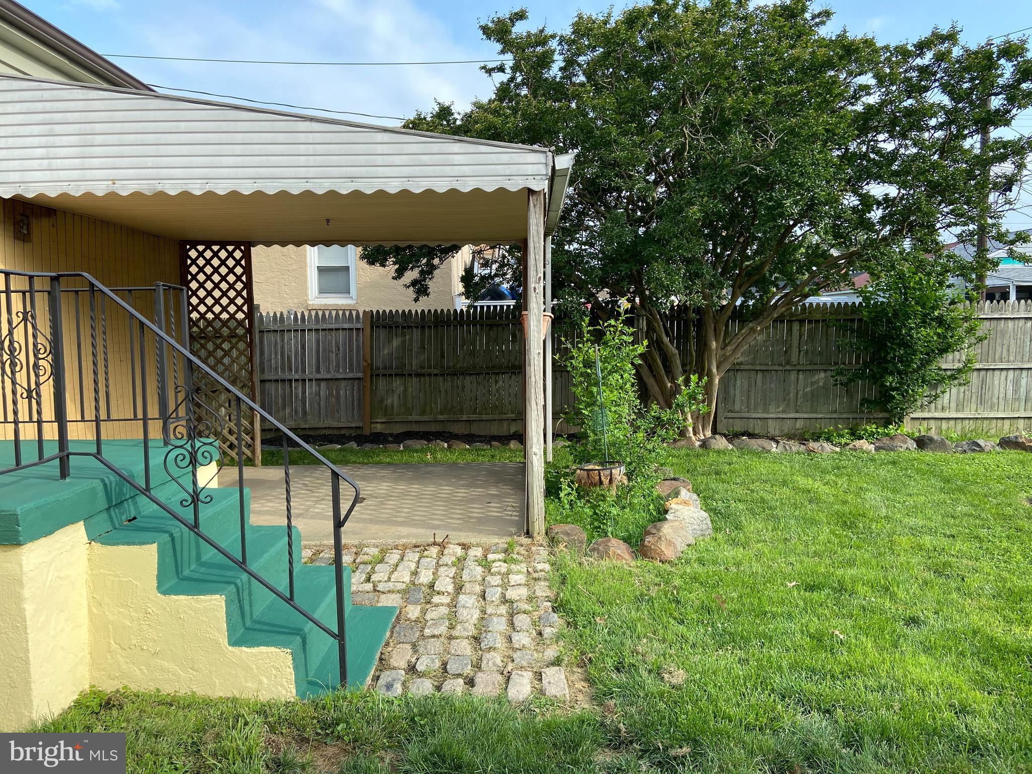 226 Stanbridge Road Holmes, PA 19043 - Photo 13 of 20 Back Patio